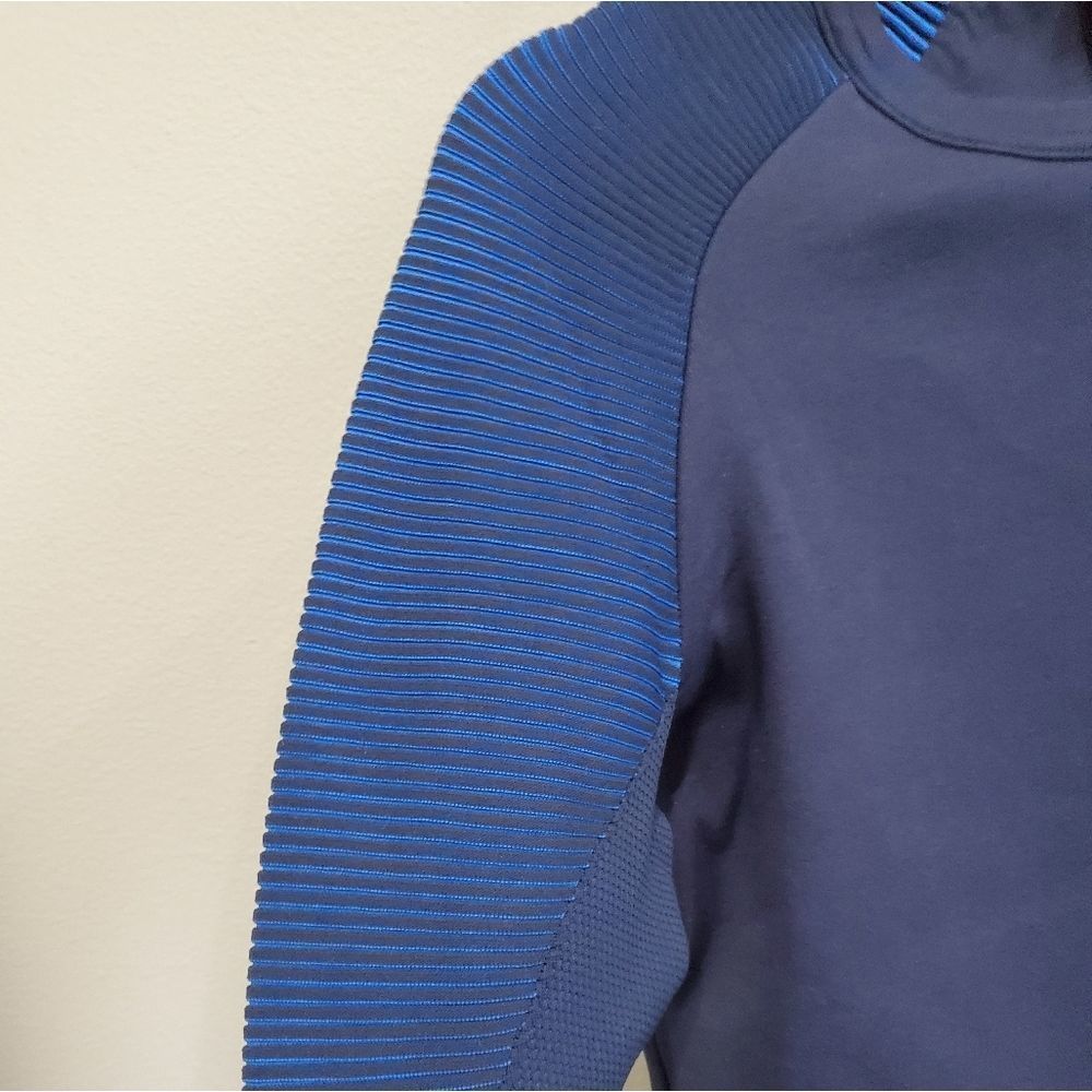NWT NIKE blue pullover - Picture 5 of 6